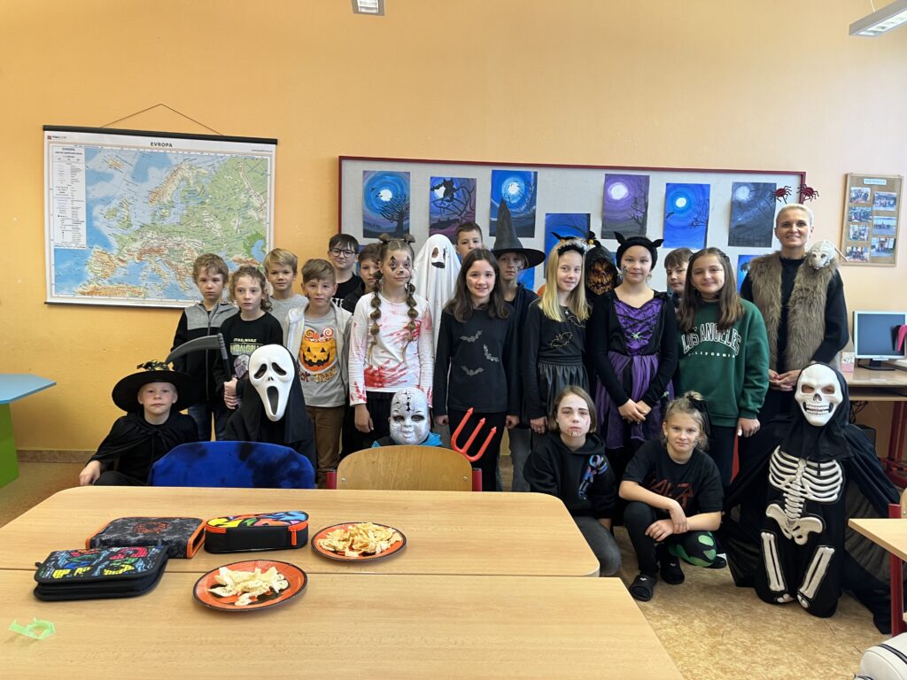HALLOWEEN V 5.B HALLOWEEN V 5.B