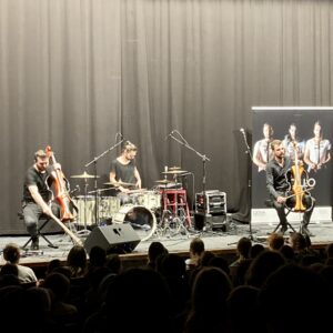 VÝCHOVNÝ KONCERT THE CELLO BOYS