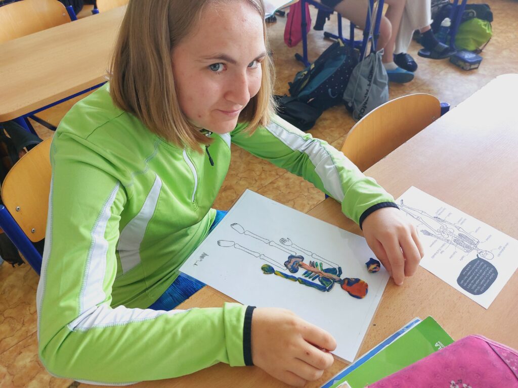 PRAKTICKÁ CVIČENÍ V HODINÁCH PŘÍRODOPISU