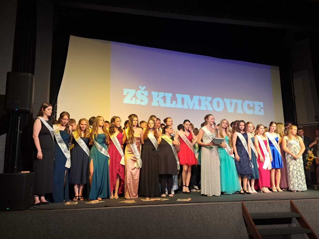 SLAVNOSTNÍ UKONČENÍ ŠKOLNÍ DOCHÁZKY DEVÁTÝCH ROČNÍKŮ ZŠ KLIMKOVICE SLAVNOSTNÍ UKONČENÍ ŠKOLNÍ DOCHÁZKY DEVÁTÝCH ROČNÍKŮ ZŠ KLIMKOVICE