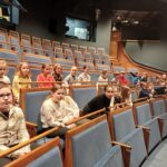 Žáci v divadle loutek