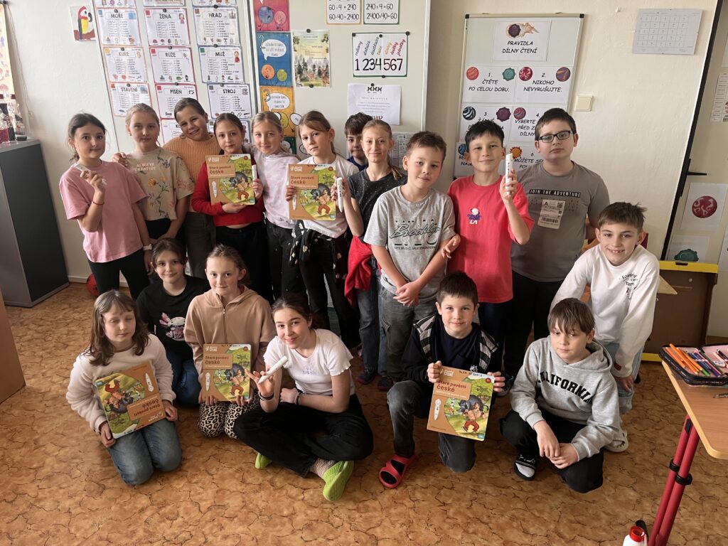 STARÉ POVĚSTI ČESKÉ S KOUZELNOU ALBI TUŽKOU