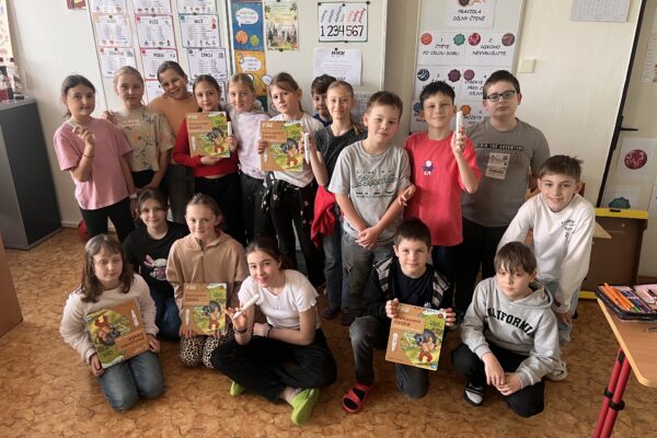 STARÉ POVĚSTI ČESKÉ S KOUZELNOU ALBI TUŽKOU