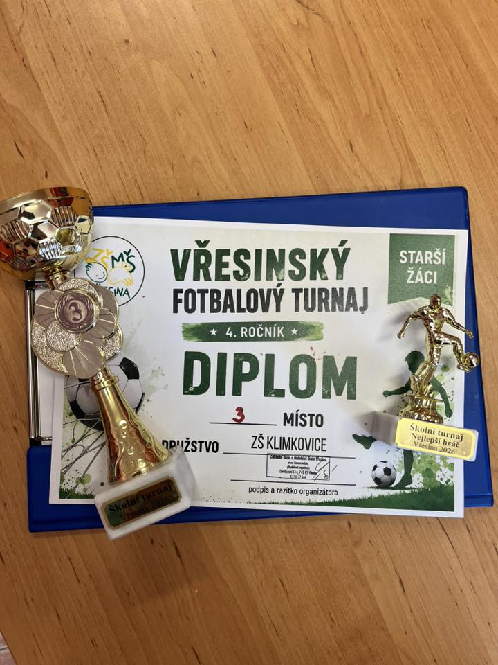 BRONZ Z FOTBALOVÉHO TURNAJE VE VŘESINĚ BRONZ Z FOTBALOVÉHO TURNAJE VE VŘESINĚ